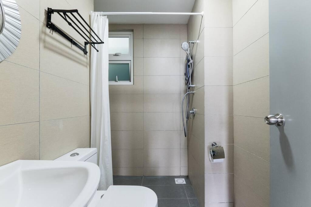 Tr Lovely 3 Bedroom Unit 6pax Next To Titiwangsa Lrt *