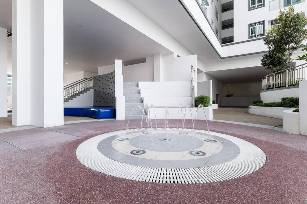 Tr Lovely 3 Bedroom Unit 6pax Next To Titiwangsa Lrt Apartment Kuala Lumpur
