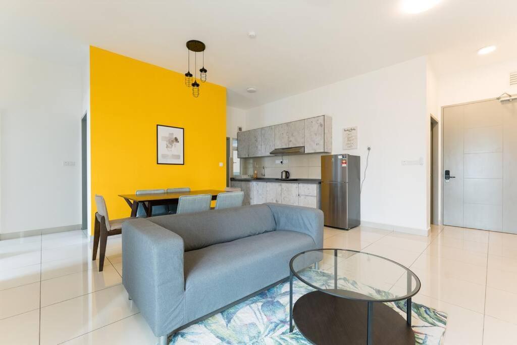 Tr Lovely 3 Bedroom Unit 6pax Next To Titiwangsa Lrt *