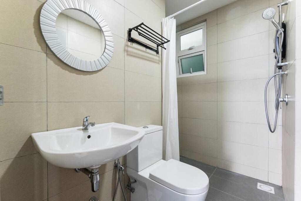 Tr Lovely 3 Bedroom Unit 6pax Next To Titiwangsa Lrt Apartment